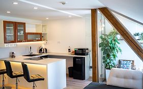 Apartmány Revenite